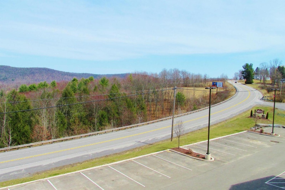 Crystal Springs Inn And Suites Main image